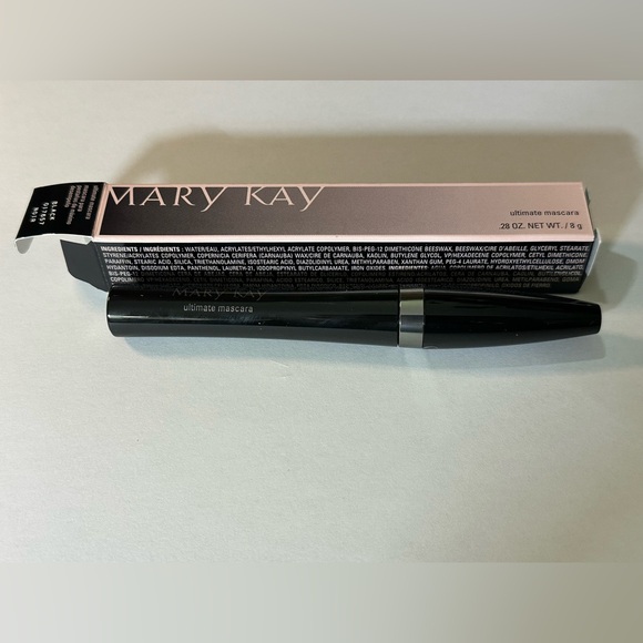 Mary Kay Ultimate Black Mascara - Picture 4 of 4